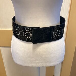 White House Black Market Black Floral Cutout Belt